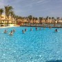 Огромный бассейн в Pyramisa Blue Lagoon